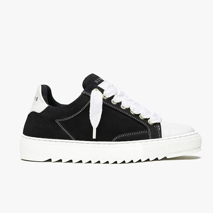 NUMERIS CLASSIC | BLACK & WHITE