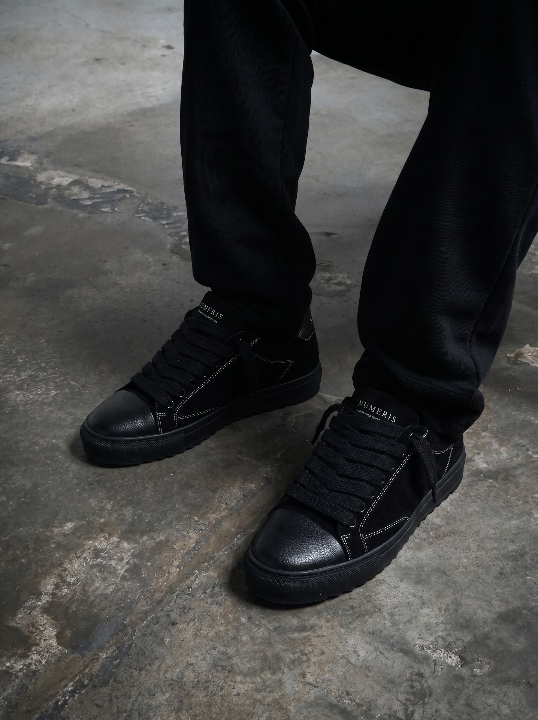 NUMERIS | CLASSIC BLACK